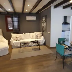 Edificio Duplex Roses Apartamento Moscari